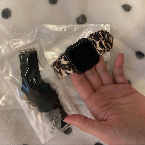 Fit bit Versa 2 watch Bands - Picture 8 of 10